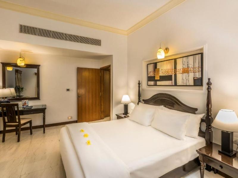 Radisson Blu Resort Goa Cavelossim Beach