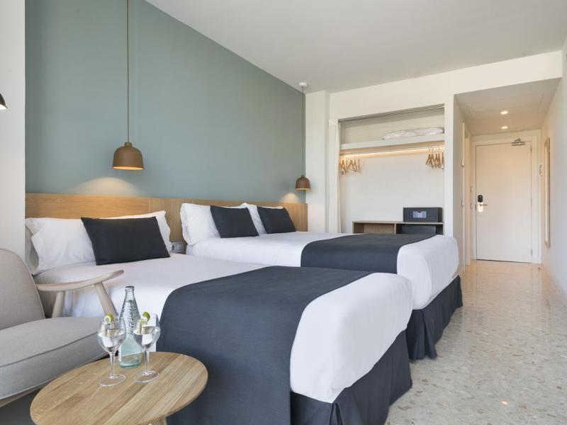 Aqua Hotel Silhouette & Spa