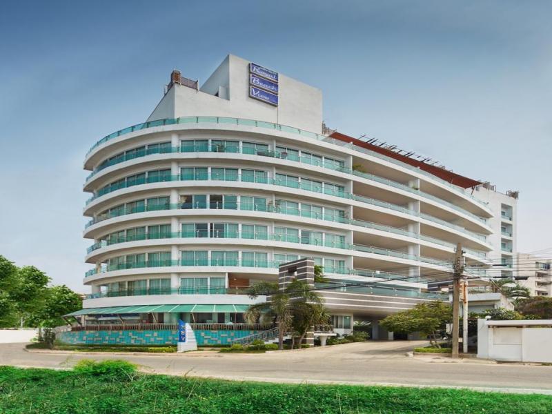 Royal Beach View Suites Pattaya