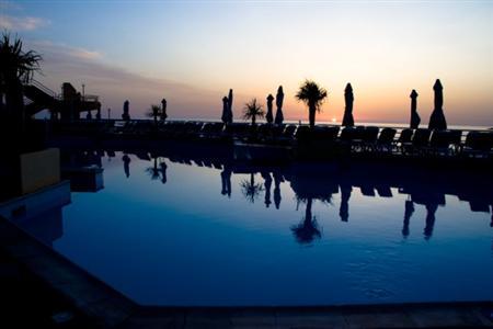 Seashells Resort at Suncrest