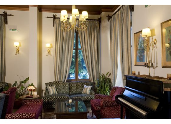 Bella Venezia Hotel