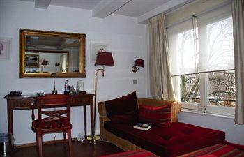 Amsterdam House Hotel