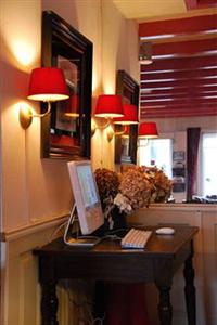 Amsterdam House Hotel