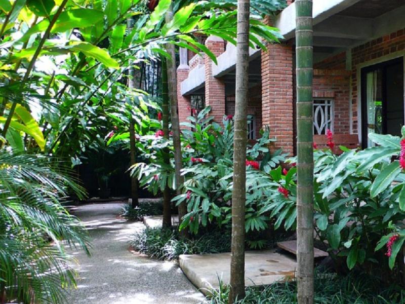 Yaang Come Village