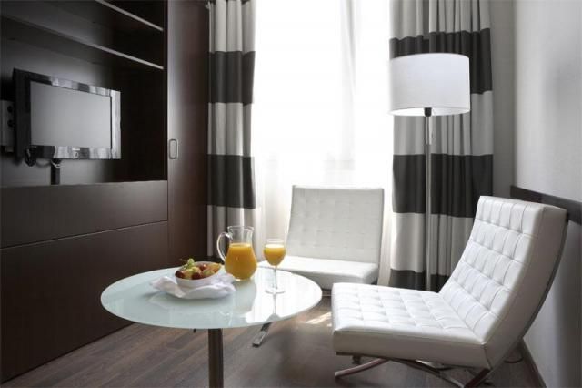 Villa Olimpic@ Suites