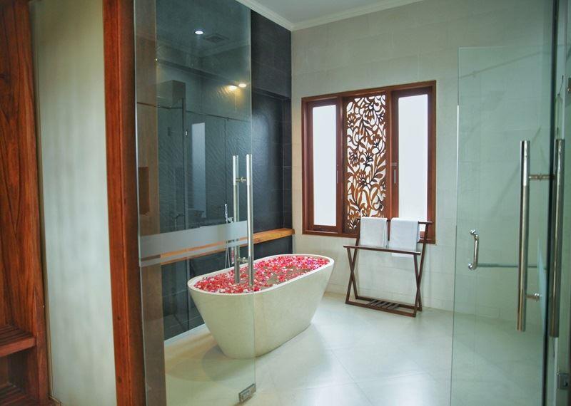 Nugraha Lovina Sea View Resort & Spa