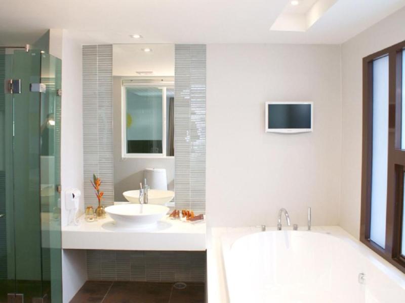 Z Through By The Zign