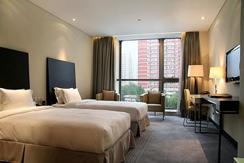 Ramada Parkside