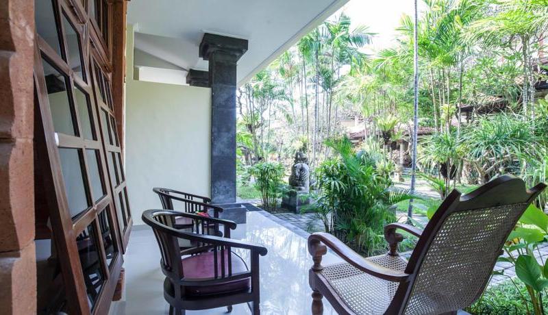 Vila Shanti Beach Hotel