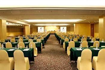 Отель Hotel Ciputra Jakarta Индонезия, о Ява, фото 24