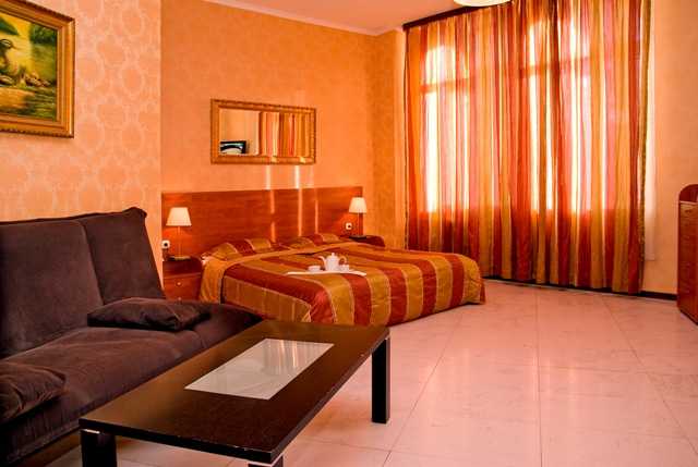 Maxim Boutique Hotel