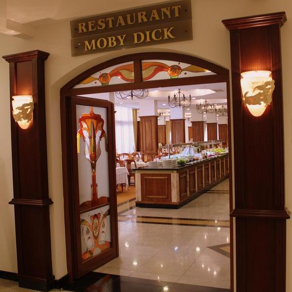 Royal Palace Helena Park