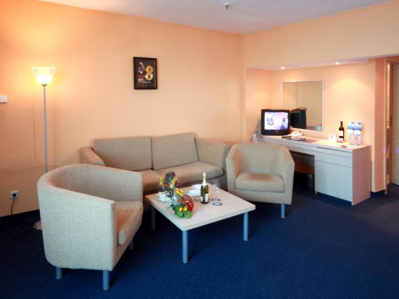 International Hotel Casino & Tower Suites