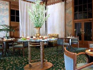 Singgasana Hotel Surabaya