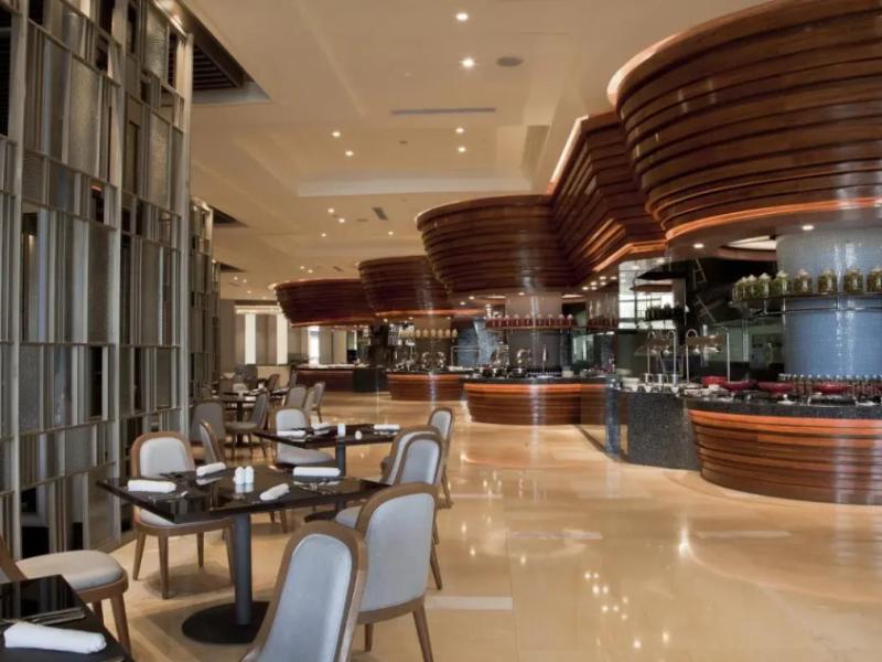 The Ritz-Carlton Jakarta, Mega Kuningan