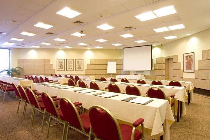 Holiday Inn Budapest-Budaors