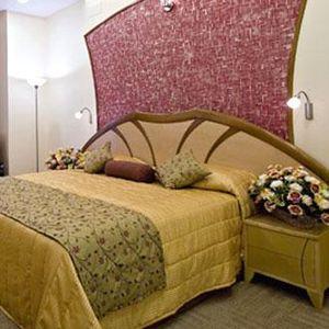 Clarks Exotica Airport Hotel