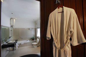 Отель Jayamahal Palace Индия, Бангалор, фото 13