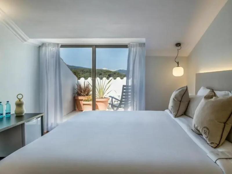 Hotel Montjoi