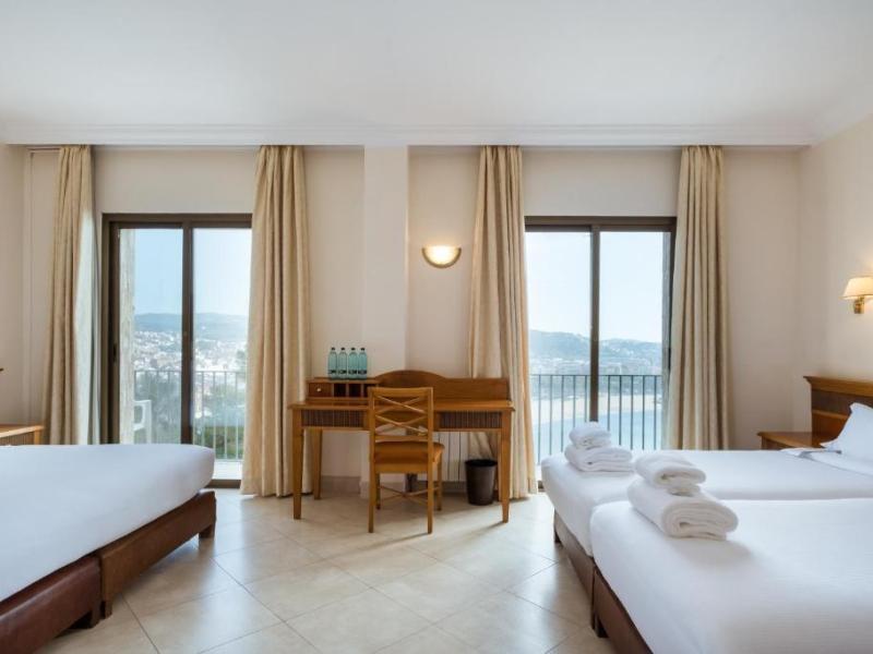 Hotel Montjoi