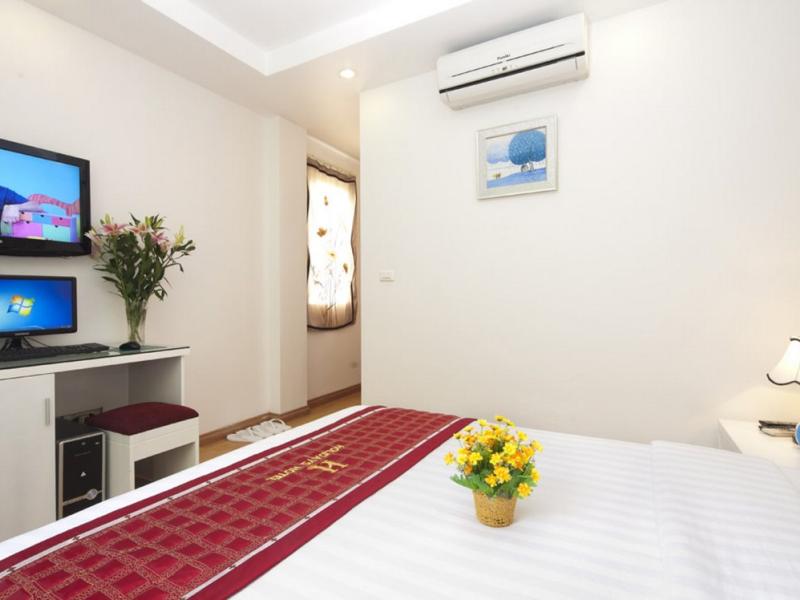 Hanoi Holiday Diamond Hotel