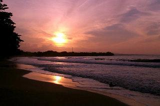 Totem hotel Beach Resort