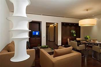 Hotel Cruise