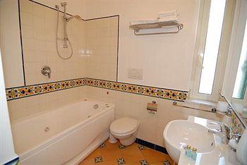 Bellevue Suite