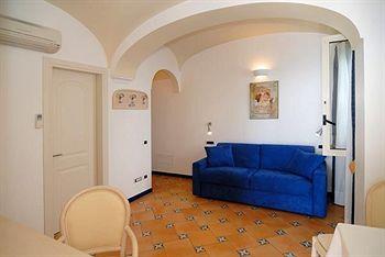 Bellevue Suite