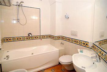 Bellevue Suite