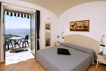 Bellevue Suite