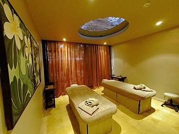 FCC Angkor managed by Avani