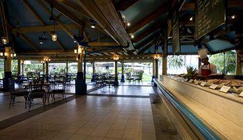 Waterfront Insular Hotel