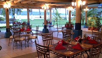 Waterfront Insular Hotel