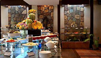 Waterfront Insular Hotel
