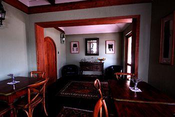 Santiago Hillside Hotel