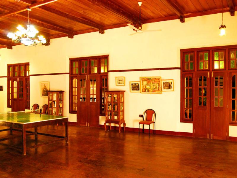 Rossitta Wood Castle