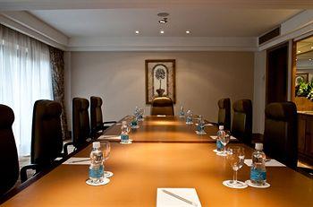 L`Hotel Porto Bay  Sao Paulo