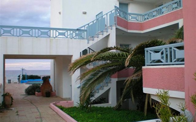 Coralli Beach Apartments
