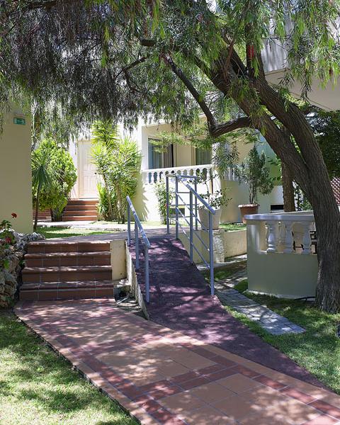 Elotis Suites