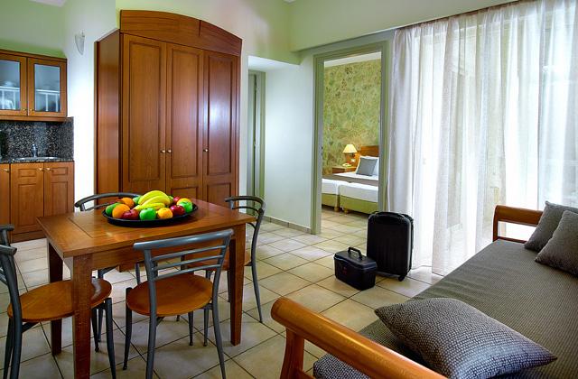 Elotis Suites
