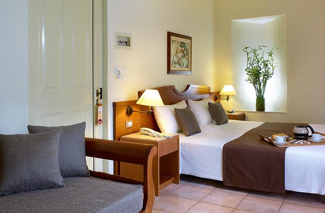 Elotis Suites