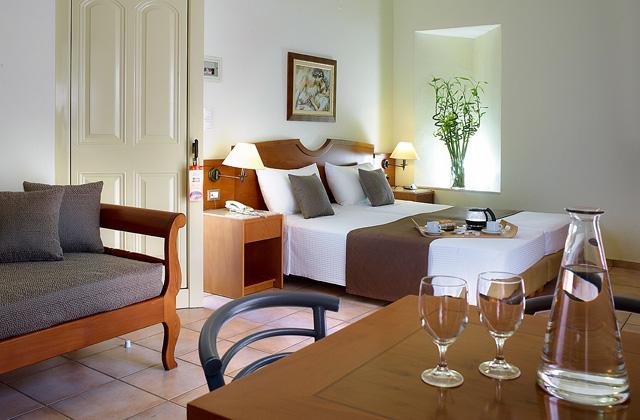 Elotis Suites
