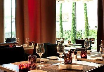 Renaissance Paris Arc De Triomphe