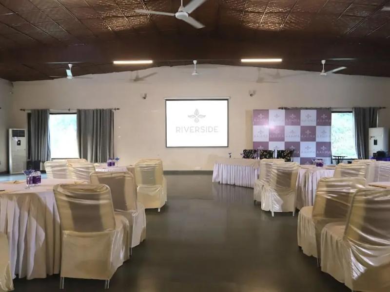 Corbett Riverside Resort