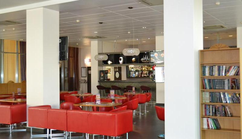 Ramada Hotel & Suites by Wyndham Alabuga