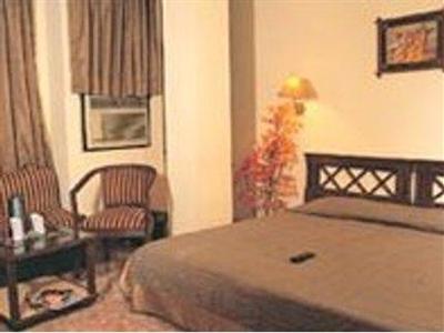 Crest Inn Hotel New Delhi