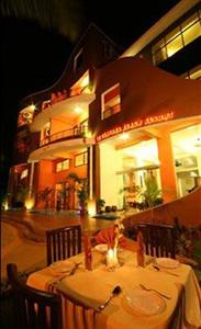 Le Seasons Beach Resort Candolim
