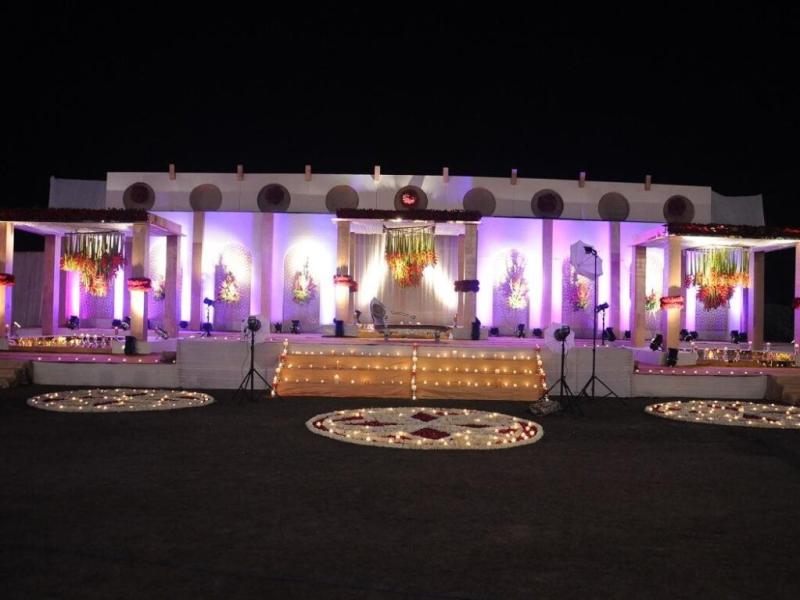 Dee Marks Hotel & Resorts