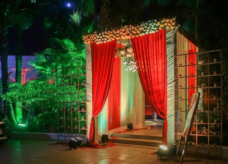 Dee Marks Hotel & Resorts